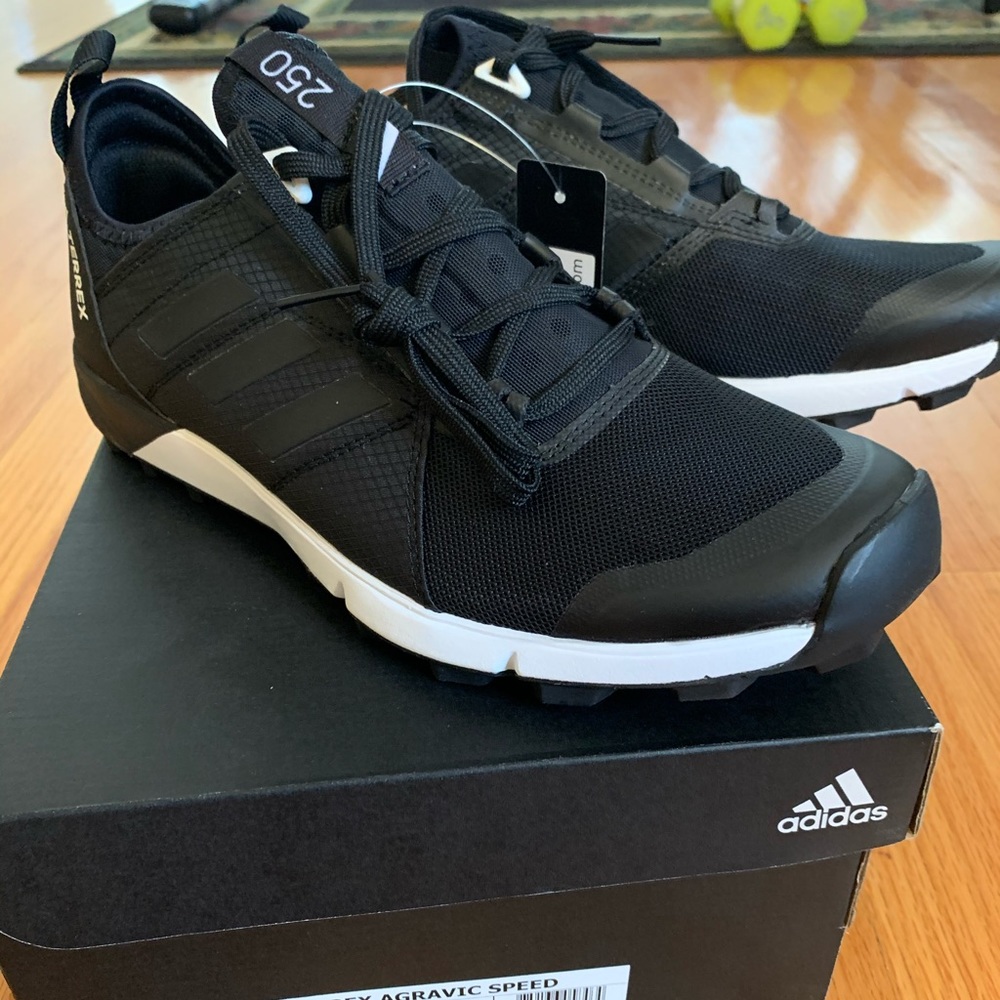 NEVER WORN Adidas terrex agravic speed